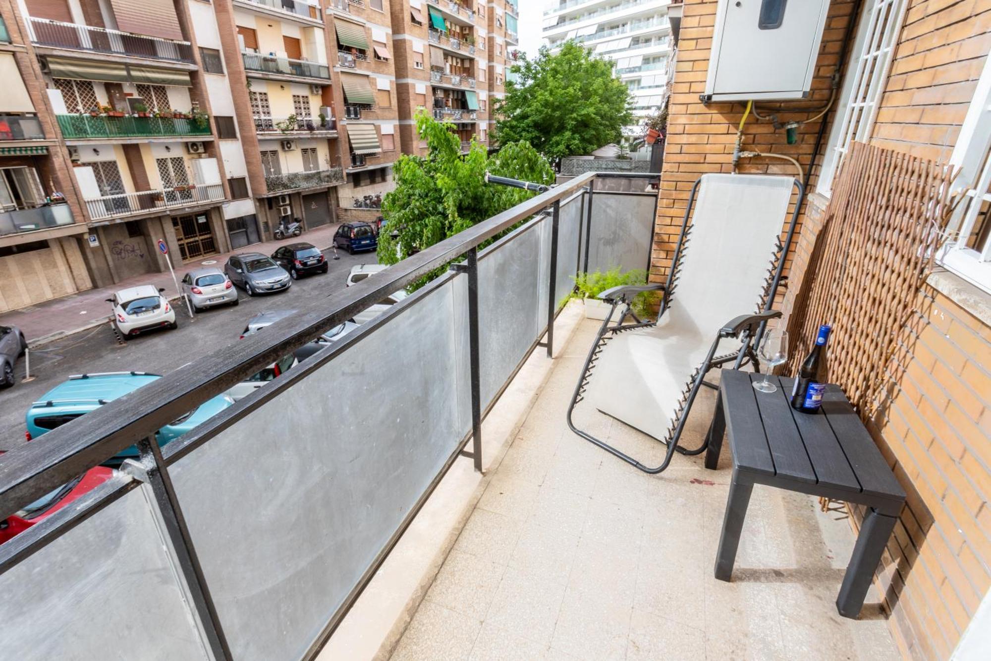 "Marconi Apt With Terrace" 30 Min From Colosseo Exterior photo